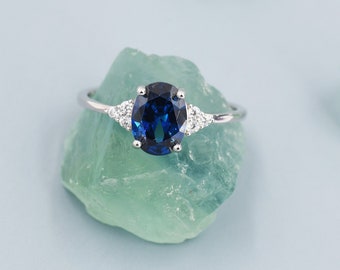 Oval Sapphire CZ Ring in Sterling Silver, Simulated Sapphire Ring, Vintage Inspired Design, US 5 - 7.5