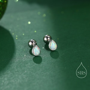 Winzige Opaltropfen Ohrringe in Sterlingsilber, Silber oder Gold, Opaltropfen, weißer Opal Schraubohrringe, Feueropal