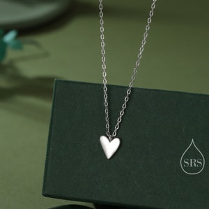 Extra kleines Herz Anhänger Halskette in Sterling Silber, Silber oder Gold oder Roségold, Herz Halskette, Zarte Herz Halskette