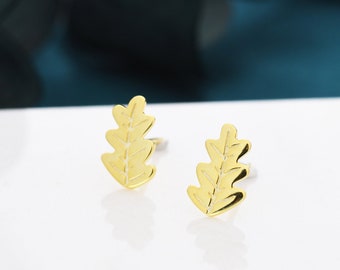 Oak Leaf Stud Earrings in Sterling Silver, Petite Acorn Leaf Earrings, Small Leaf Stud, Nature Inspired