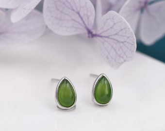 Caitlyn Minimalistのクラシックな翡翠スタッドピアス • プリンセス