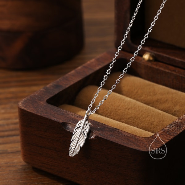 Tiny Feather Pendant Necklace in Sterling Silver, Wing Feather Necklace, Tiny Feather Necklace, Silver Feather Necklace