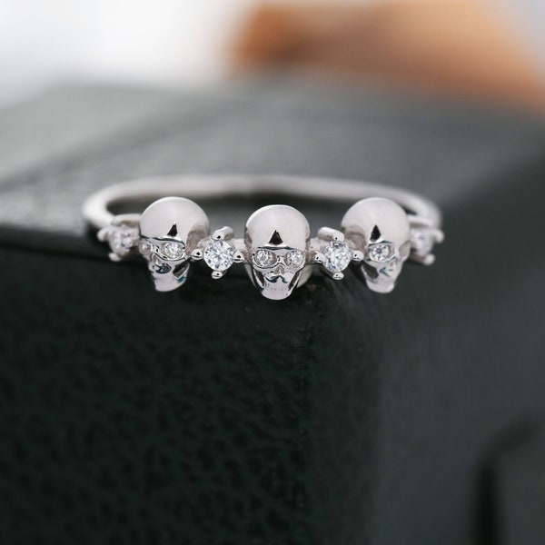 Sterling Silver Triple Skull Ring, Silver Skull Ring, Tiny Skull Ring, US 5-8, Skeleton Ring