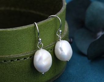 Véritables boucles d’oreilles baroques Pearl Dangle en argent sterling, boucles d’oreilles Keshi Pearl, perles d’eau douce naturelles, argent ou or