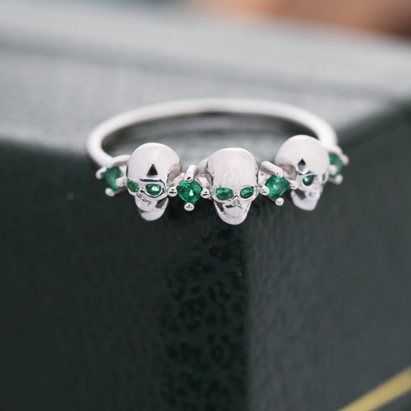 Bague tête de mort triple en argent sterling avec CZ vert émeraude, bague tête de mort en argent, petite bague tête de mort, US 5-8, bague squelette