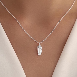 Collar con colgante de pluma pequeña en plata de ley, collar con plumas de ala, collar con plumas pequeñas, collar con plumas de plata