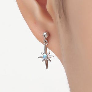 Pendientes colgantes de estrella de ópalo TinyBlue en plata de ley, plata, oro u oro rosa, pendientes de estrella Aurora, pendientes de sol, celestiales