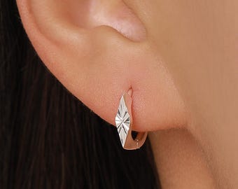 Sterlingzilveren diamantgeslepen ruitoorringen