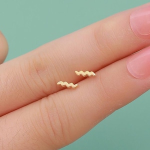 Extra Tiny Zigzag Stud Earrings in Sterling Silver, Silver, Gold or Rose Gold, Zig Zag Earrings, Wave Earrings, Wave Stud Earrings