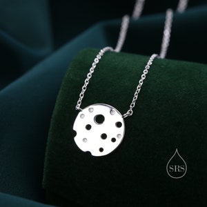 Collar de cráter lunar en plata de ley, plata u oro, ajustable de 40 a 45 cm. Joya original, divertida y encantadora. Collar de luna llena.