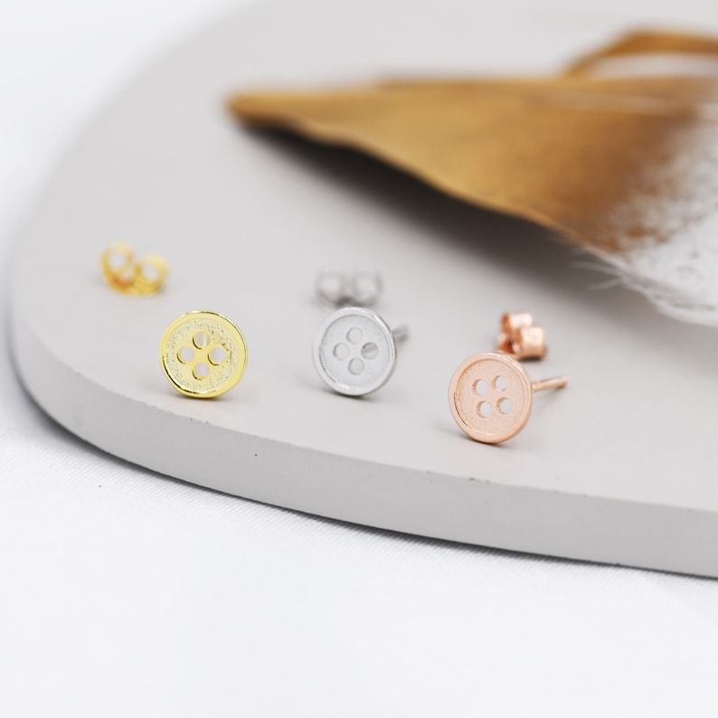 Pendientes de botón diminuto en plata de ley, plata, oro u oro rosa, pendientes delicados imagen 3
