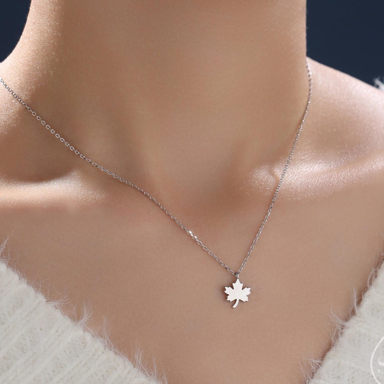 Collier Pendentif Feuille D'érable Argenté - Chaîne 40/45cm - Bijou Femme