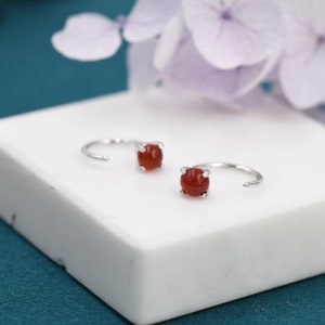 Echte Rot Karneol Huggie Hoop Ohrringe in Sterling Silber, 3 mm Natürlicher Roter Onyx Offene Creolen, Durchfädeln, Halbe Hoops, C Form
