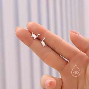 Pendientes de plata de ley con forma de dinosaurio plesiosaurio, en plata, oro u oro rosa, con el monstruo del lago Ness y Nessie. imagen 2