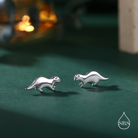 ラッコピアス 925スターリングシルバー ラッコ スタッドピアス カワウソ ギフト ジュエリー ガールズ レディース スターリングシルバー 宝石なし ラッコピアス 925スターリングシルバー ラッコ スタッドピアス