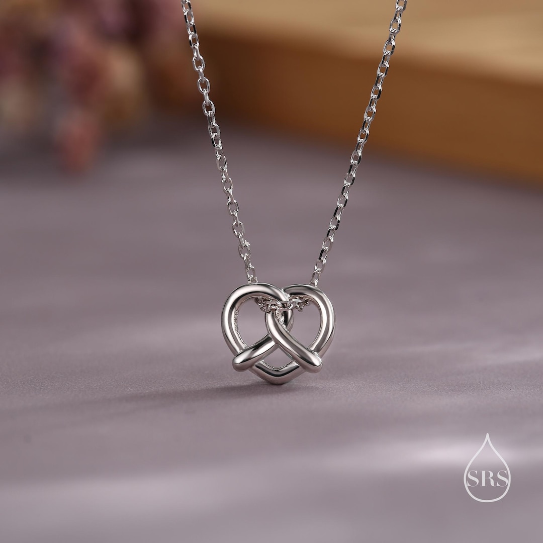 【TATIANA】(Silver925) Pretzel Heart and Ball Necklace TATIANA】PRETZEL HEART AND BALL NECKLACE☆送料・関税込