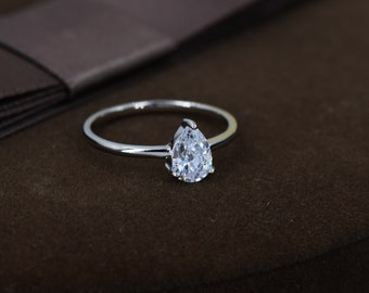 1 Carat Pear Cut CZ Classic Single Stone Engagement Ring in Sterling Silver, Droplet Cubic Zirconia Ring, US 5-8