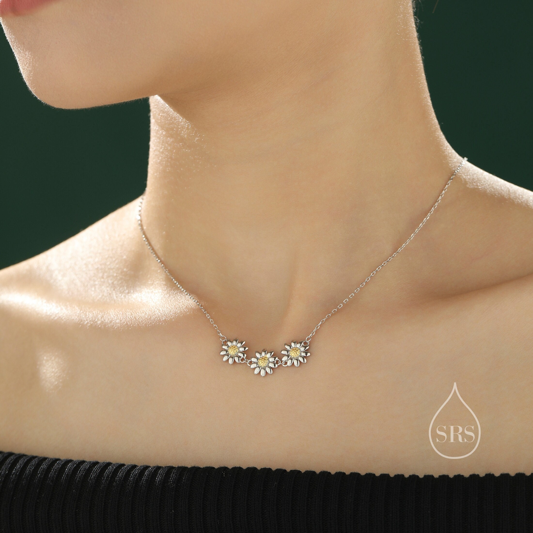 【twentyoneaugust】CHECKBOARD DAISY NECKLACE SS25_ECOM_ON-