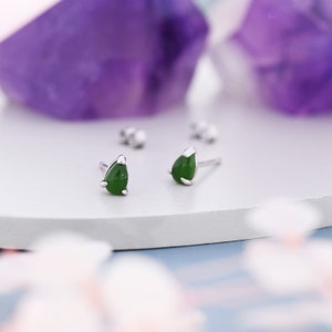 Pendientes genuinos de pera de jade en plata de ley, pendientes de jade de 3x5 mm, pequeños pendientes de gotas de jade