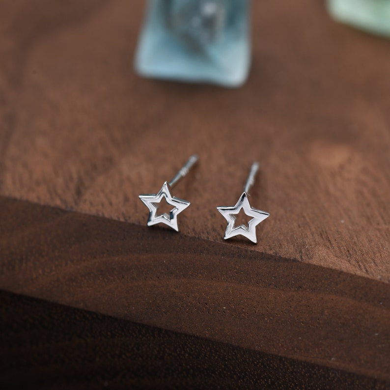 Very Tiny Sterling Silver Tiny Little Open Star Cutout Stud Earrings, Silver, Gold or Rose Gold, Cute and Fun Jewellery zdjęcie 8
