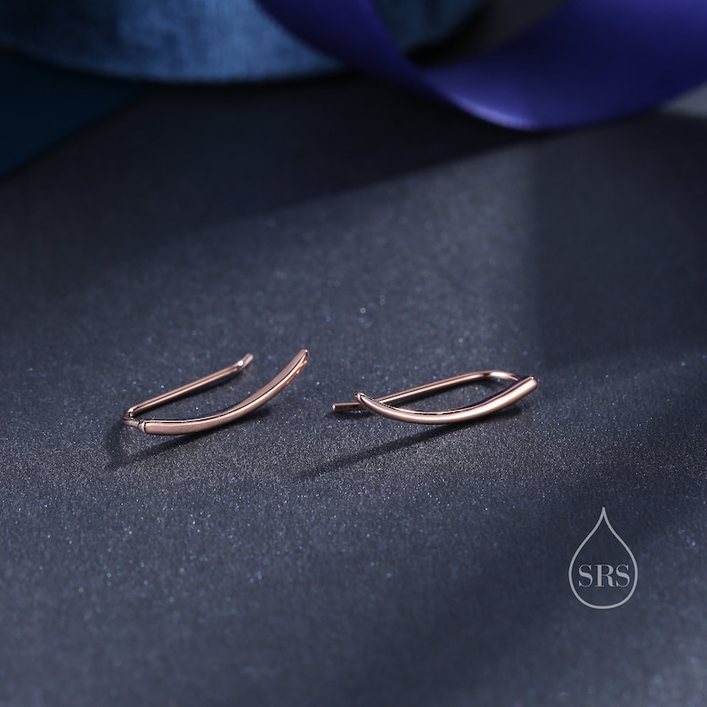 Minimalistische gebogene Bar-Crawler-Ohrringe aus Sterlingsilber, Silber oder Gold oder Roségold, minimalistische geometrische Wellen-Ohrkletterer Bild 4