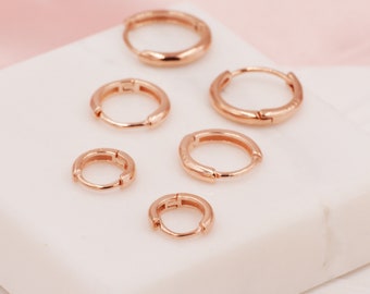 Minimalistische Huggie Hoops in Sterling Silber, 6mm, 8mm und 10mm Skinny Creolen, Rosegold oder Gold, einfache Creolen