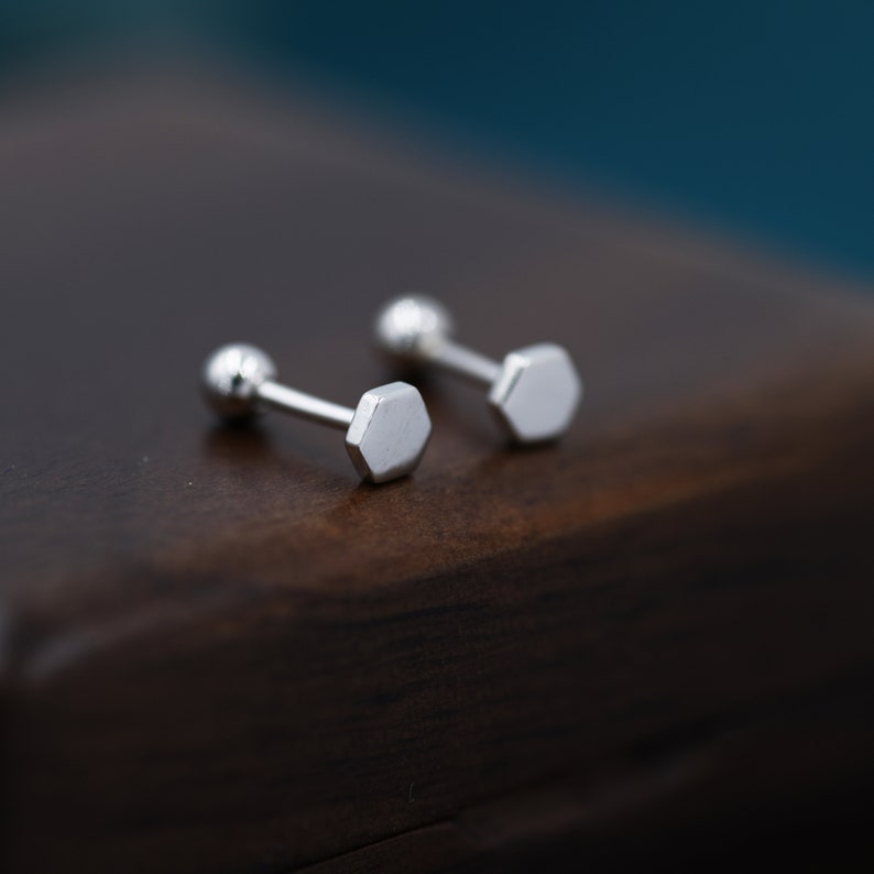 Tiny Hexagon Barbell Earrings in Sterling Silver, Silver or Gold, Screw Back Black Hexagon Earrings, Screwback Earrings zdjęcie 4
