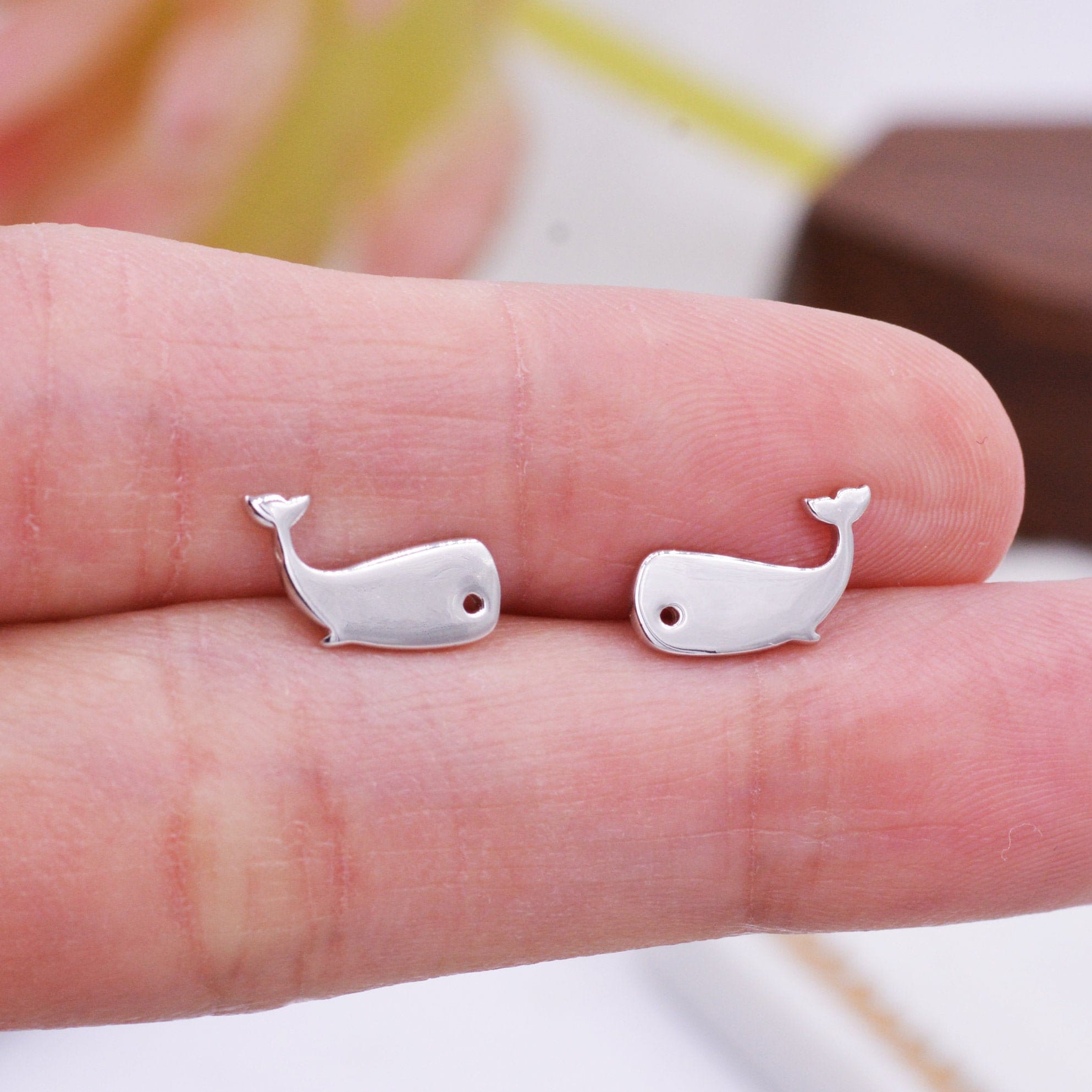 Details about   5mm Tiny Whale Fluke Tail Studs 925 Sterling Silver Push Back Earrings 