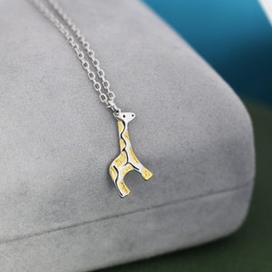 Silver Giraffe Charms (3pcs / 17mm x 30mm / Tibetan Silver / 2 Sided) Animal Pendant Necklace Zipper Pull Charm Baby Shower Decor CHM2166