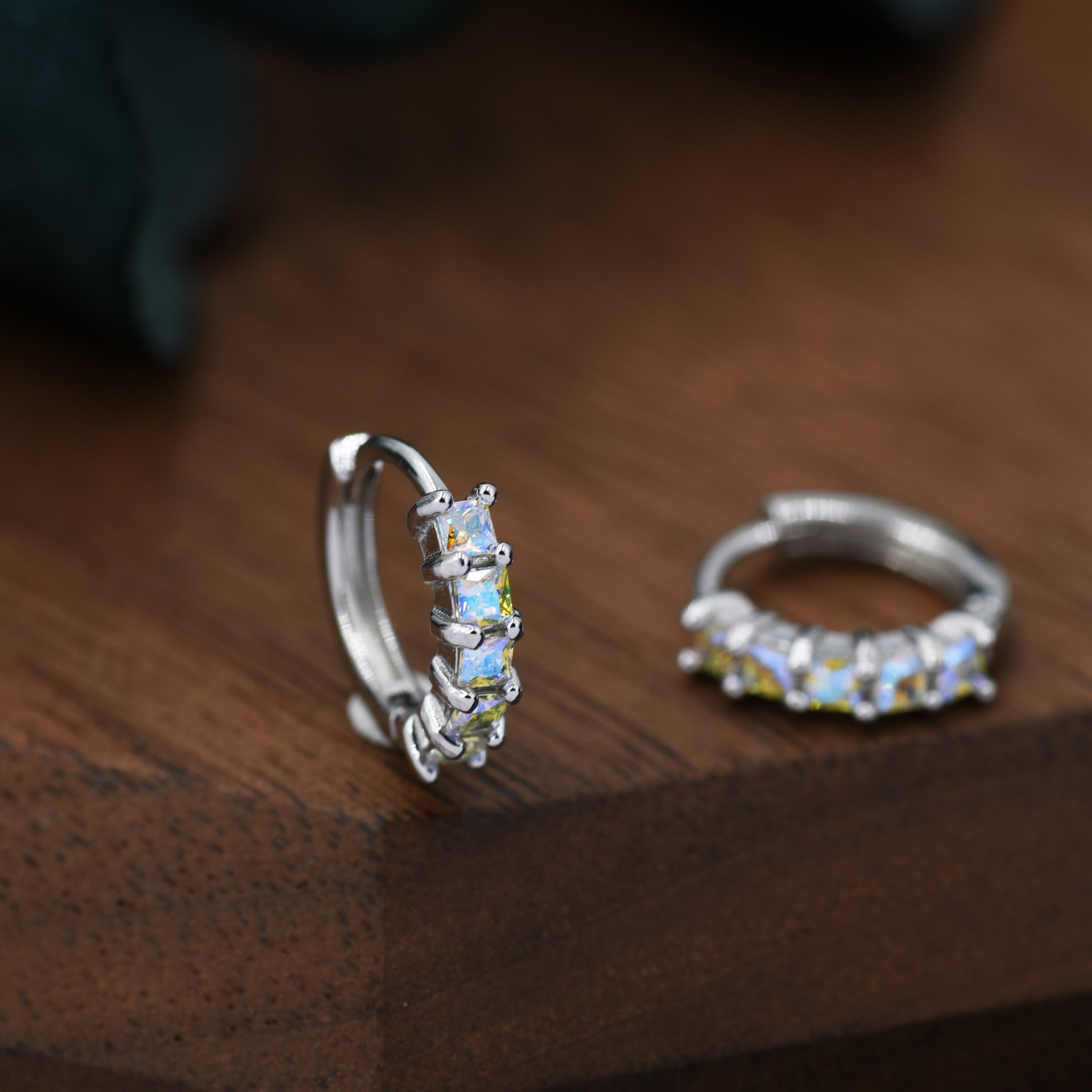 ESBERRY 1 paio Orecchini con perla finta delicata per donne, gioielli fini da signora in argento Sterling S925 regalo per matrimonio e gioielli da sposa - Product Video