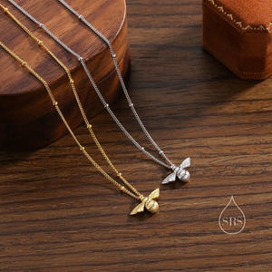 Collana con ciondolo a forma di piccola ape in argento sterling, argento o oro, collana con catena a perline a forma di ape, catena satellite, ispirata alla natura
