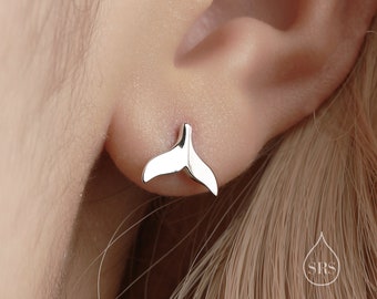Orecchini a coda di balena in argento con pietre di zirconia cubica - Argento Sterling 925 - Gioielli con borchie di balena - Ottimi come regali - Italia