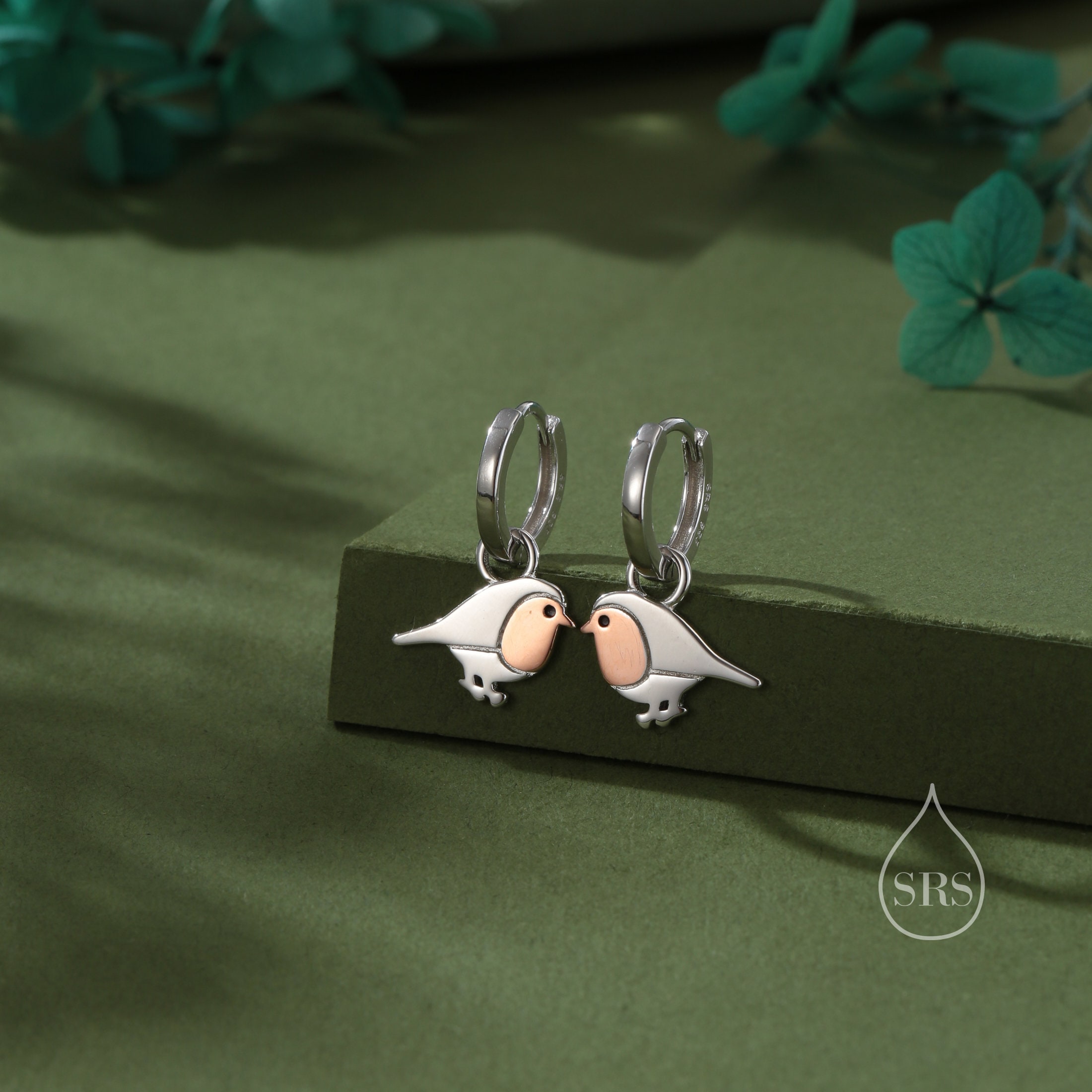 Gemma J Collana in argento sterling con pettirosso su ramo