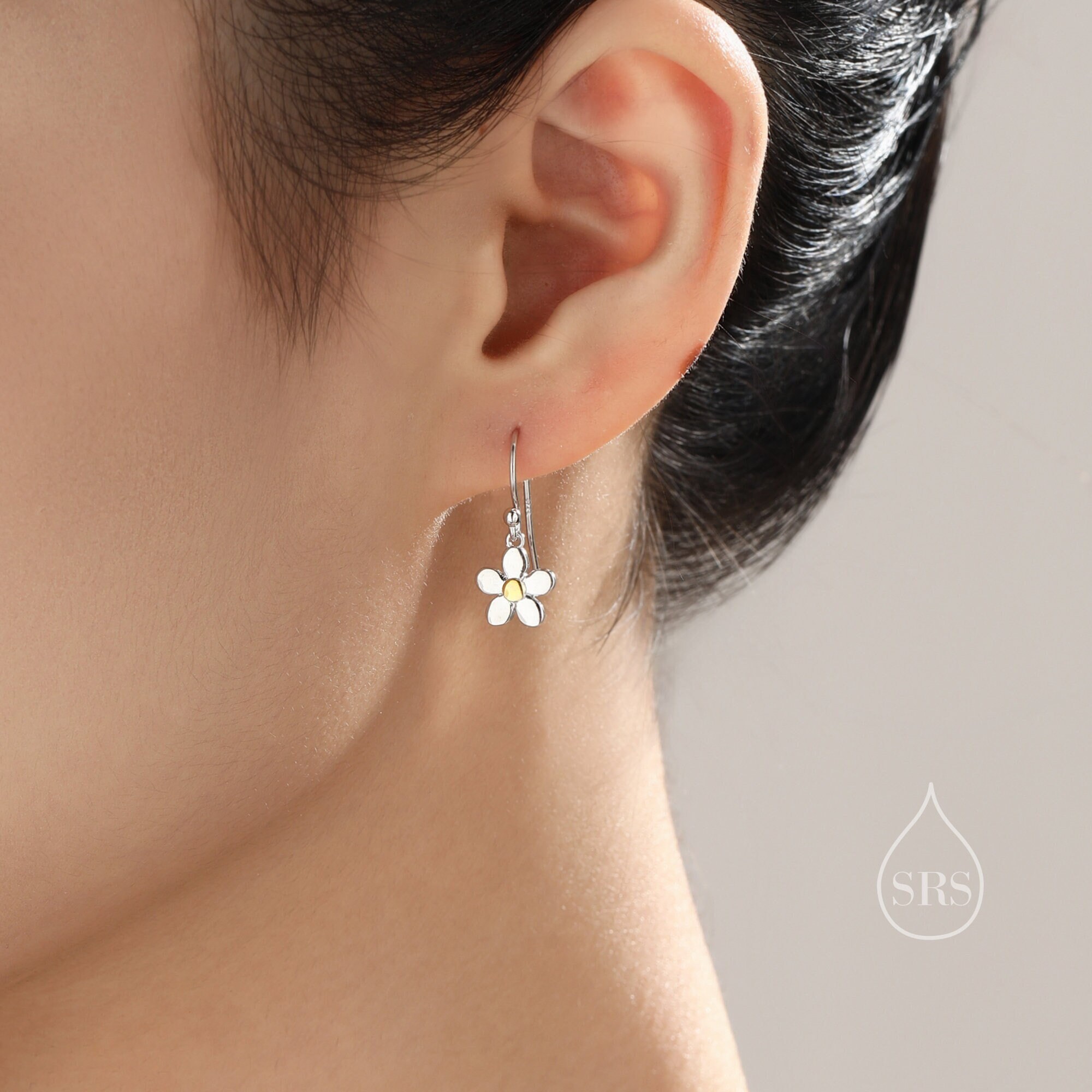 ピアス [wingbling] Fior Flower Drop One Touch Ring Earring Amazon.com: Sparkling Crystal Five Petal Flower Dangle Drop