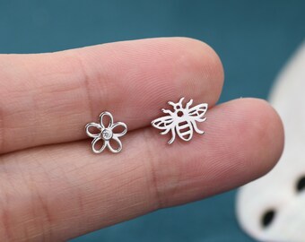 Boucles D'oreilles Asymétriques Dépareillées - Motif Fleurs Et Abeille - Neuf Avec étiquettes