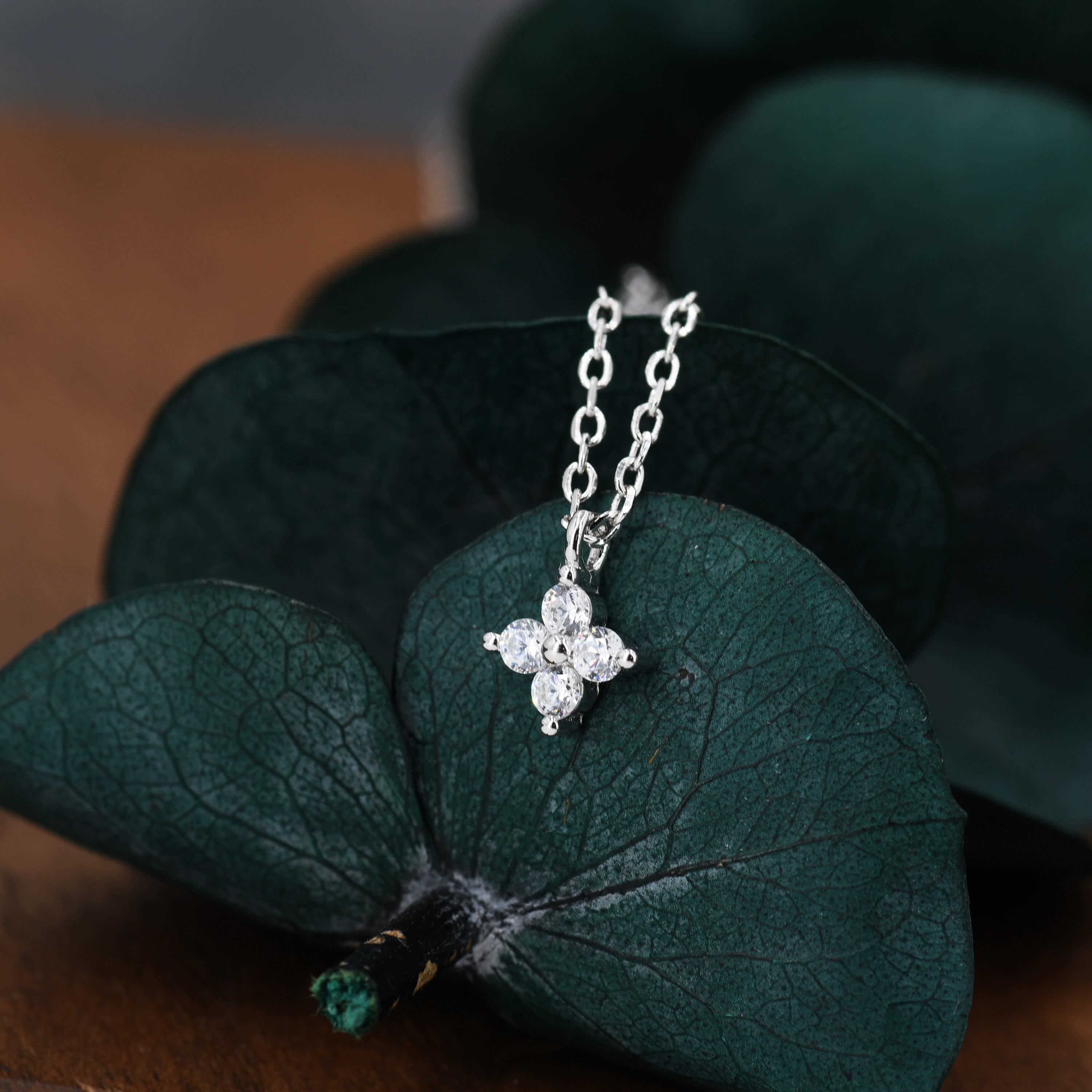ネックレス・ペンダント STONEHENgE silver flower necklace Sterling Silver Four CZ Hydrangea Flower Pendant Necklace