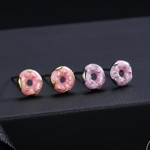 Pendientes de donut esmaltados en plata de ley, plata u oro. Pendientes de donut, pendientes de comida.