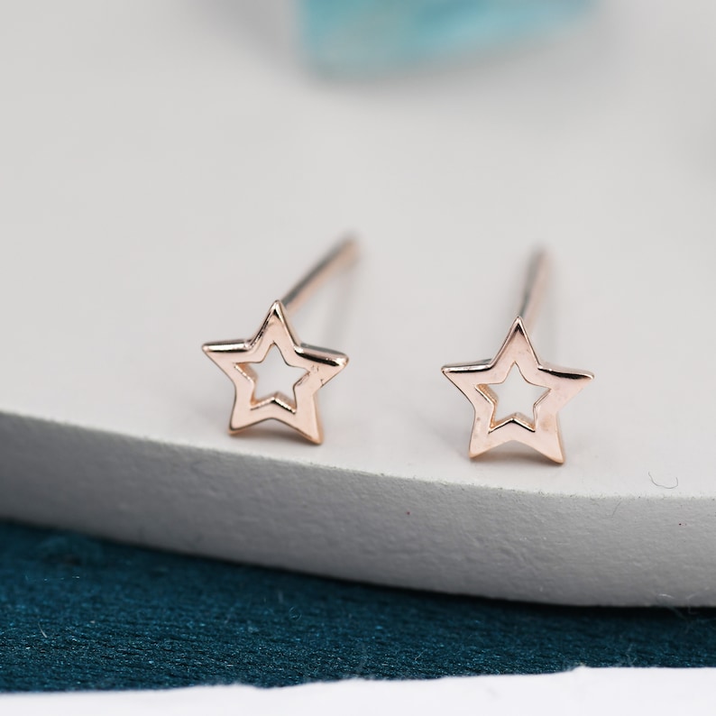 Very Tiny Sterling Silver Tiny Little Open Star Cutout Stud Earrings, Silver, Gold or Rose Gold, Cute and Fun Jewellery zdjęcie 4