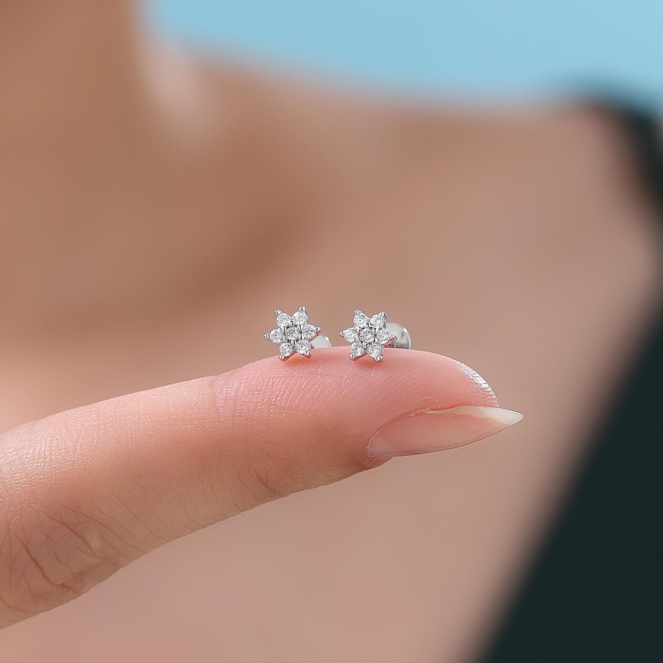 Orecchini A Vite In Argento Sterling 925 Con Smalto A Margherita Per