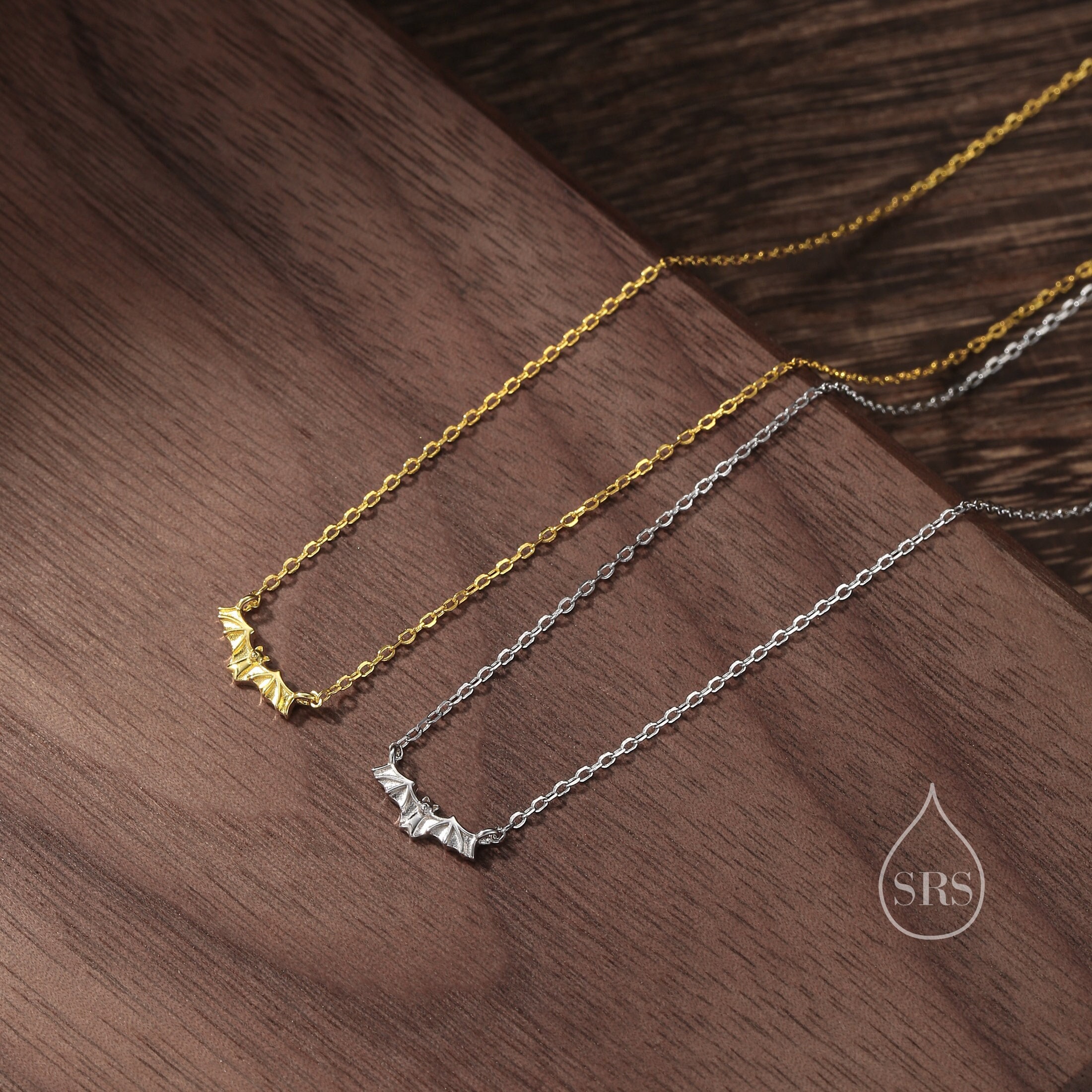 Minoux tiny shop bar necklace
