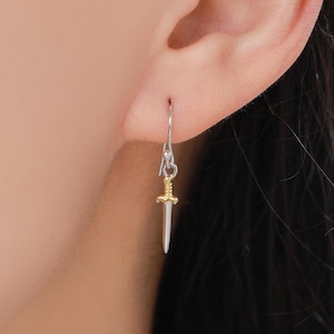 Pendientes de gancho con forma de daga pequeña en plata de ley - Pendientes colgantes con forma de espada, pendientes con forma de espada