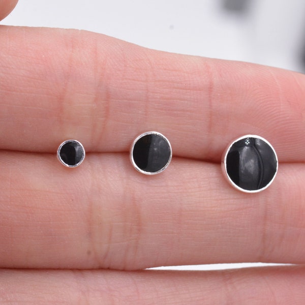 Sterling Silver Minimalist Round Dot Black Enamel Stud Earrings Unisex (gift packed) Round Circle Coin Design, Geometric,