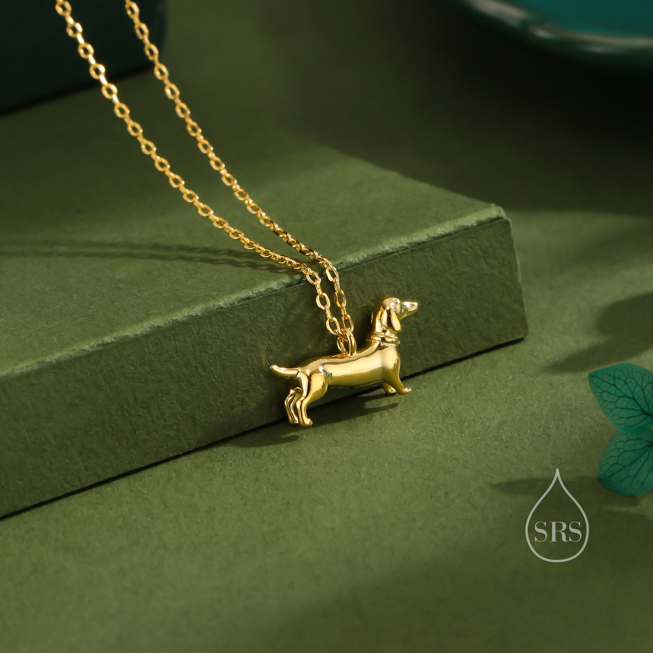 Collana Con Ciondolo Bassotto In Argento 925: Per Chi Ama I Cani (e Lo Stile) Con Scatola Regalo E Panno