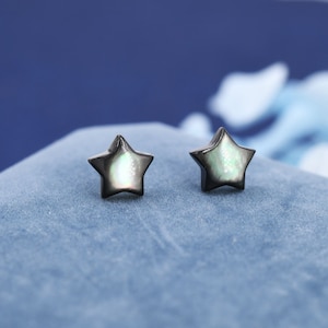 Black Mother of Pearl Star Stud Earrings in Sterling Silver, 5mm or 6mm,  Silver Star Earrings, Star Earrings, Natural Pearl Earrings