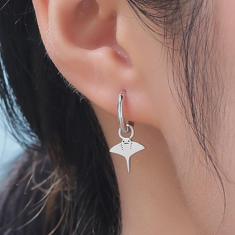 Mismatched Kawaii Hammerhead Shark and Manta Ray Huggie Hoop Earrings in Sterling Silver, Gold or Rose Gold, Asymmetric and Detachable image 6