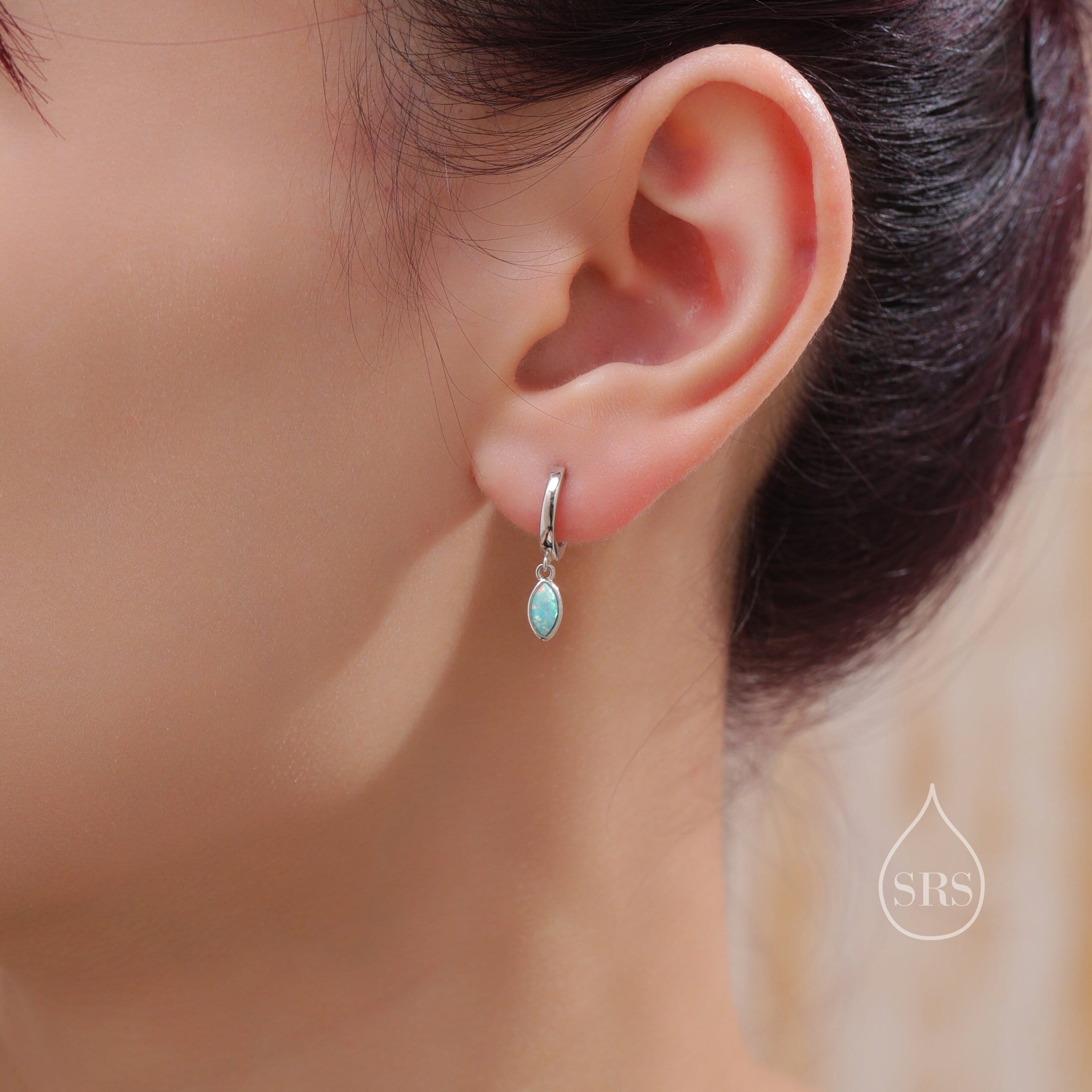 Orecchino Brosway Fancy A Cerchio Grandi E Zirconi Verdi | Franco