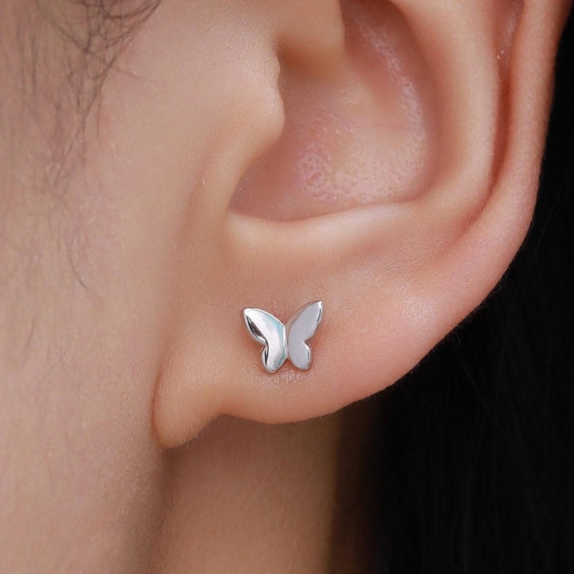 AoedeJ Orecchini A Farfalla In Argento 925 | Minimalist | Ipoallergenici | 6x8 Mm - 2
