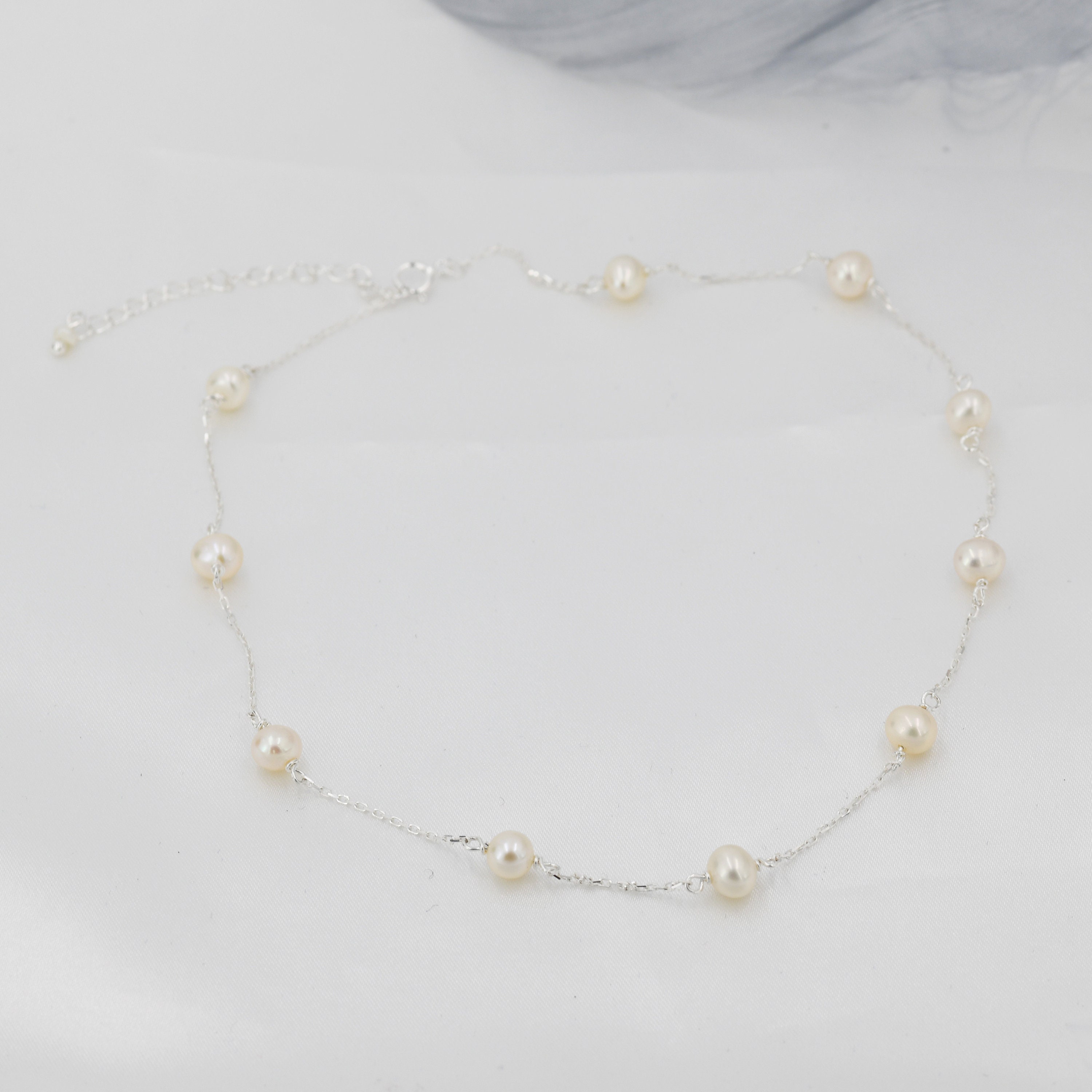 Stunning Silver Color Pearl Choker Necklace Set