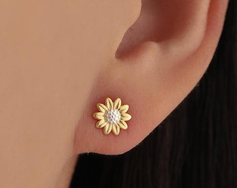Little Sunflower Flower Stud Earrings in Sterling Silver - Flower Earrings - Cute Flower Blossom Daisy Earrings  -   Fun, Whimsical