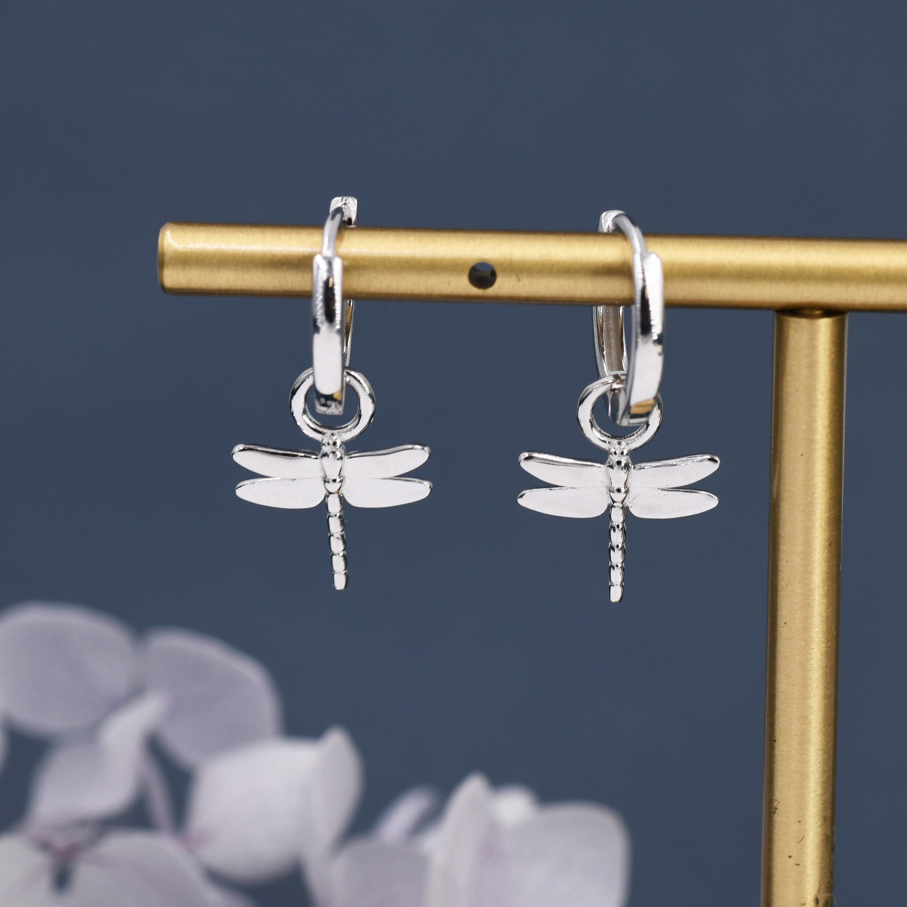 Graziosi orecchini a forma di libellula in argento Sterling 925 con zirconi cubici di cristallo finto Huggie cerchio a clip su trago Wrap orecchini non forati delicati regali per donne ragazze 1